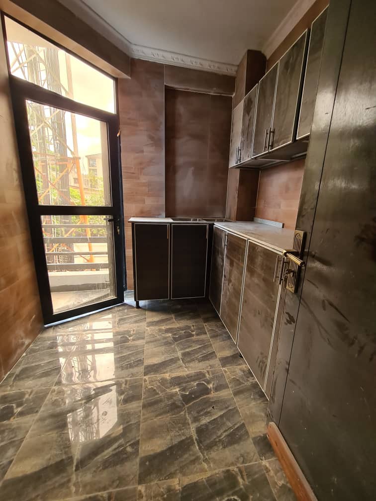 scaled_1004255106 Appartement à Vendre – Lingwala, Kinshasa