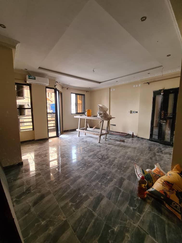 scaled_1004255115 Appartement à Vendre – Lingwala, Kinshasa
