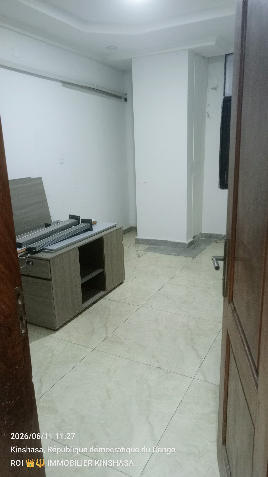 scaled_1005382963 Appartement à Louer – Lingwala, Kinshasa