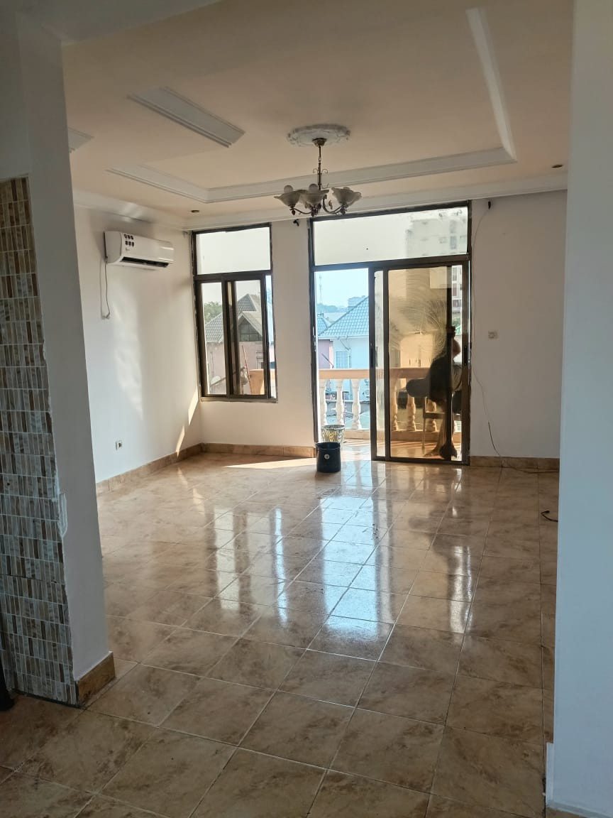 scaled_1005408864 Appartement à Louer – Kintambo, Kinshasa