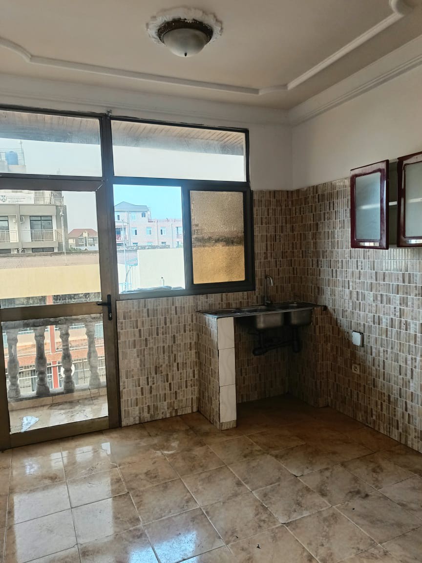 scaled_1005408867 Appartement à Louer – Kintambo, Kinshasa