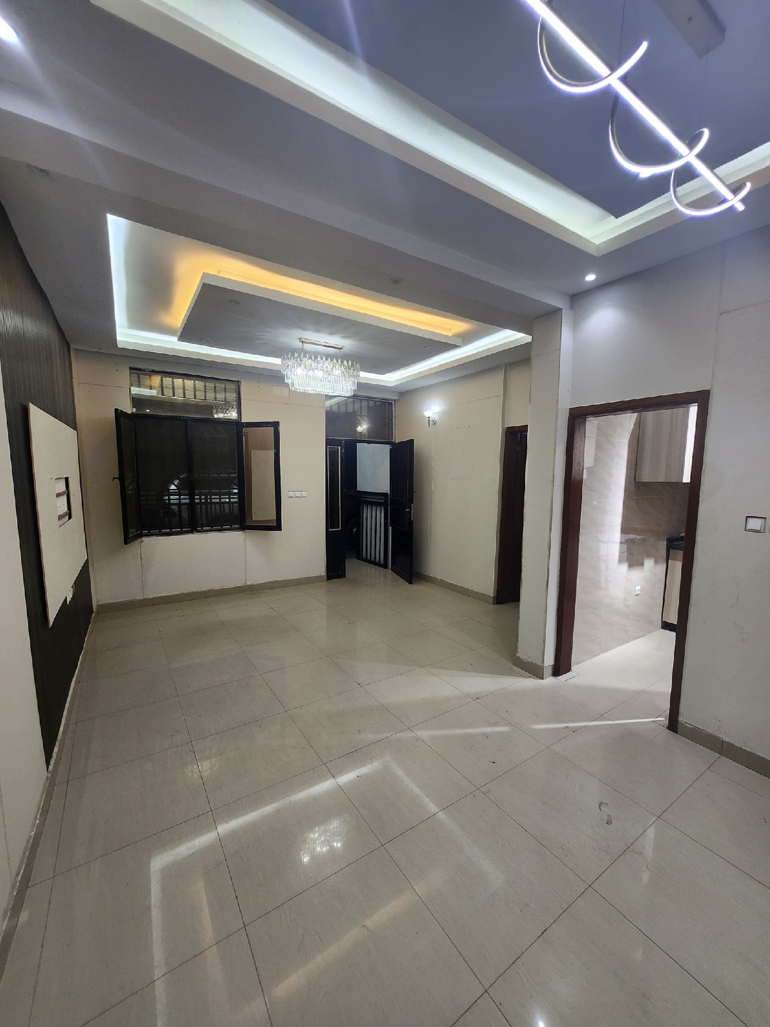 scaled_1005425348 Appartement à Louer – Lingwala, Kinshasa