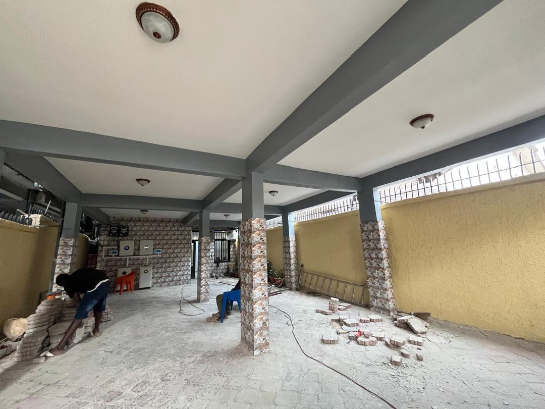scaled_1005443662 Appartement à Louer – Lingwala, Kinshasa