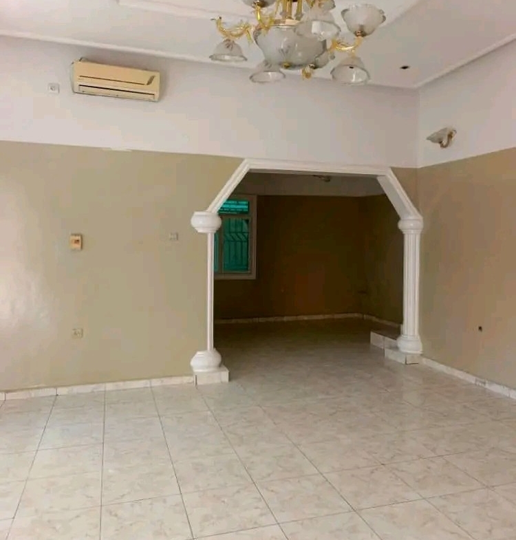 Maison à Louer – Mont-Ngafula, Kinshasa