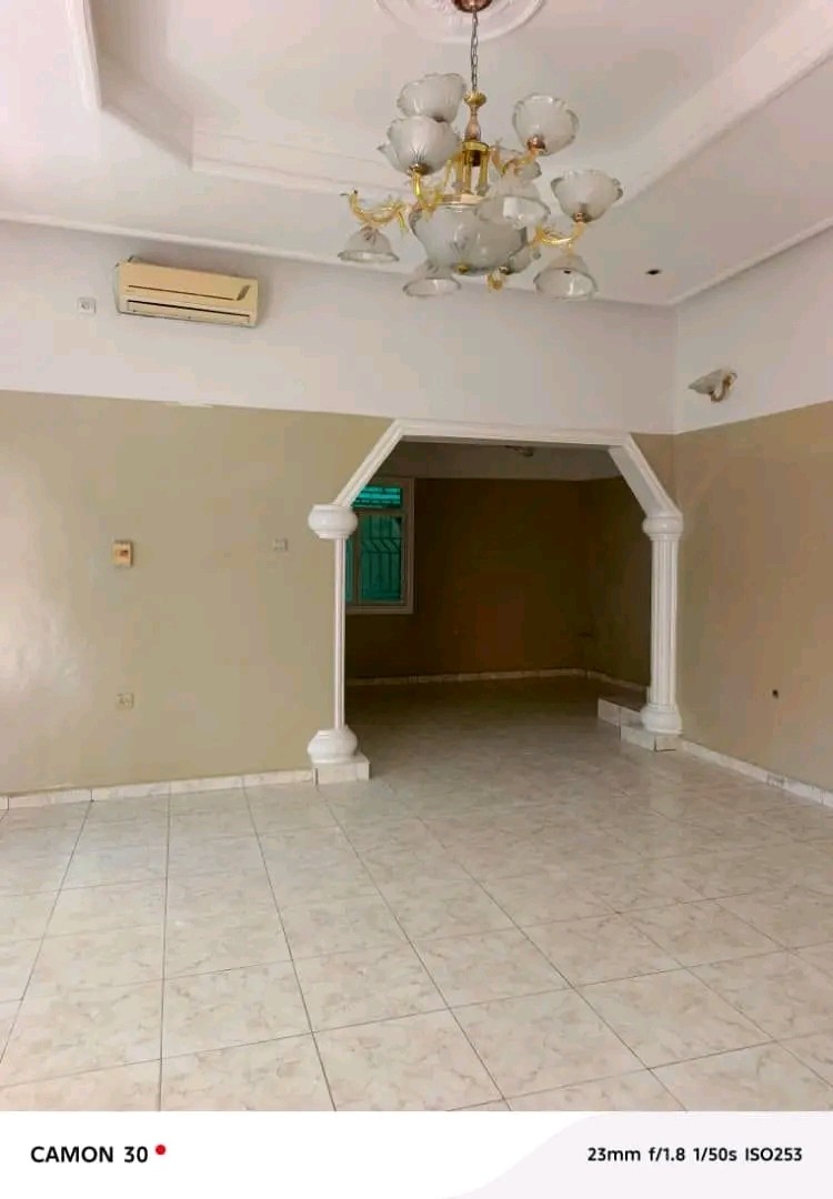 Maison à Louer – Mont-Ngafula, Kinshasa