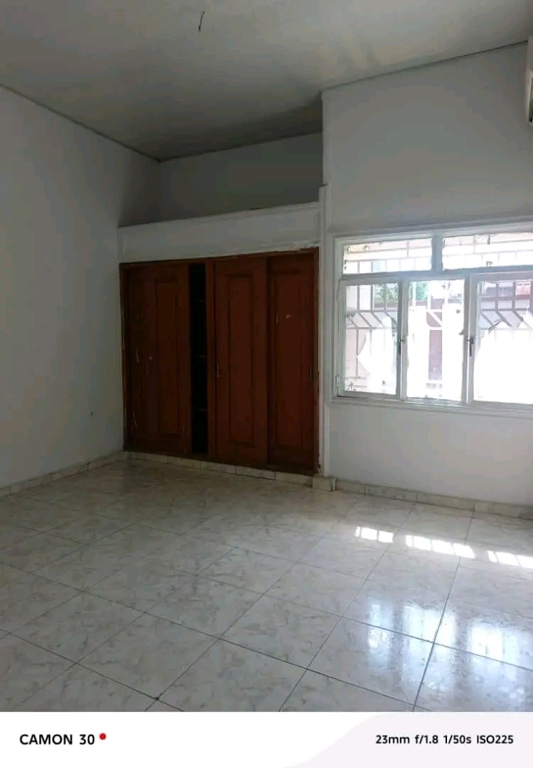 Maison à Louer – Mont-Ngafula, Kinshasa