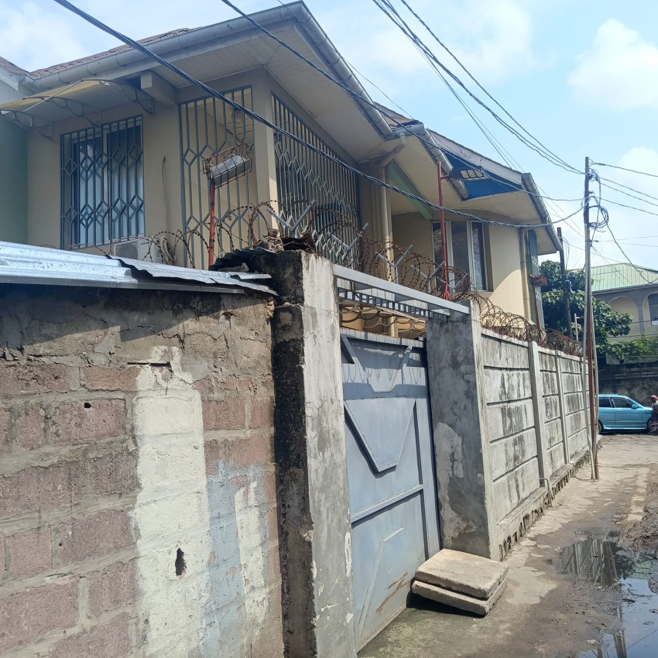 scaled_1005446698 Parcelle-Terrain à Vendre – Ngaliema, Kinshasa