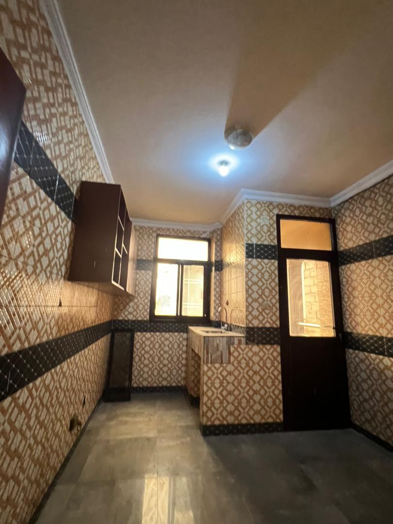 scaled_1005447645 Appartement à Louer – Lingwala, Kinshasa