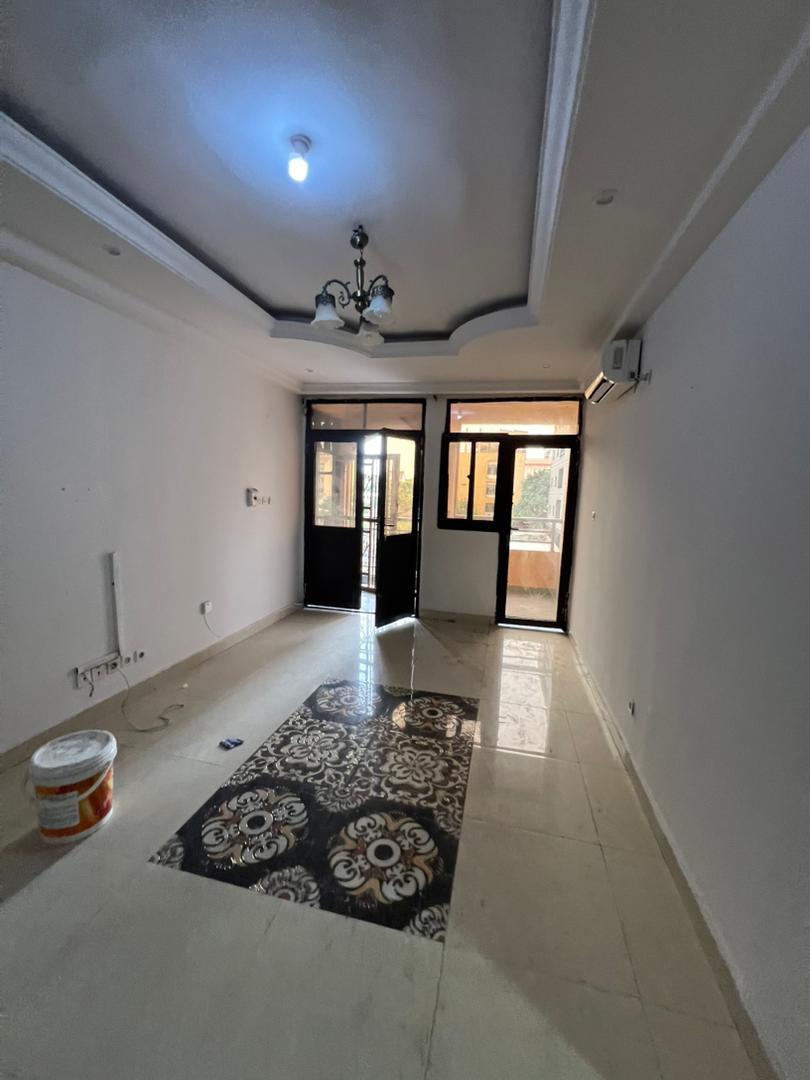 scaled_1005447655 Appartement à Louer – Lingwala, Kinshasa