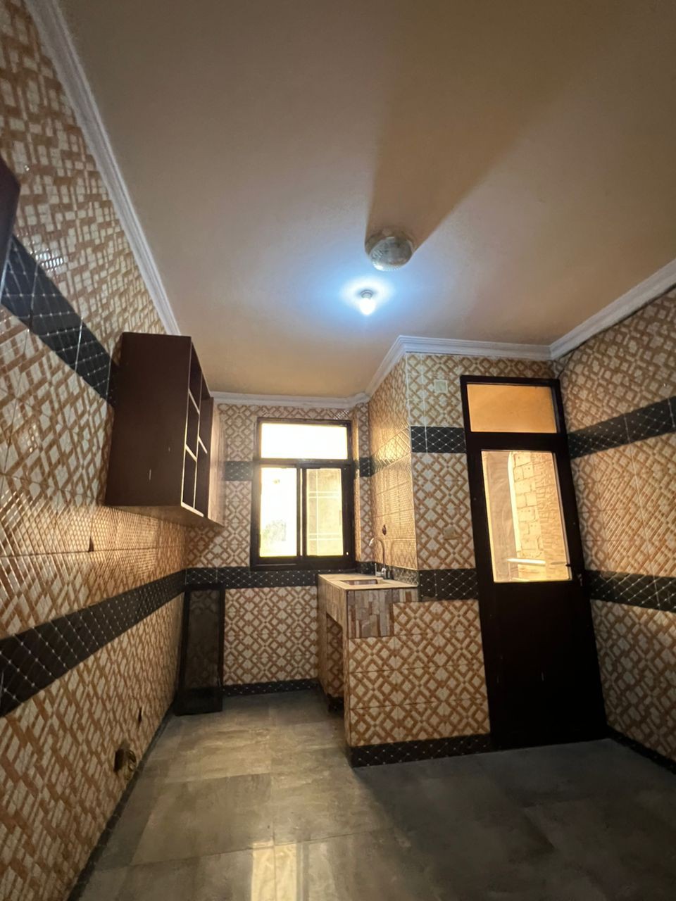 scaled_1005447668 Appartement à Louer – Lingwala, Kinshasa