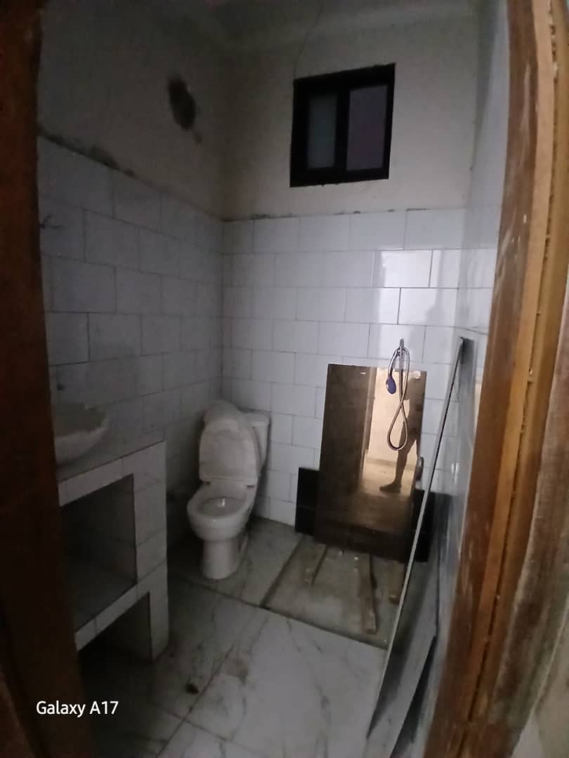 scaled_1005447706 Appartement à Louer – Lingwala, Kinshasa