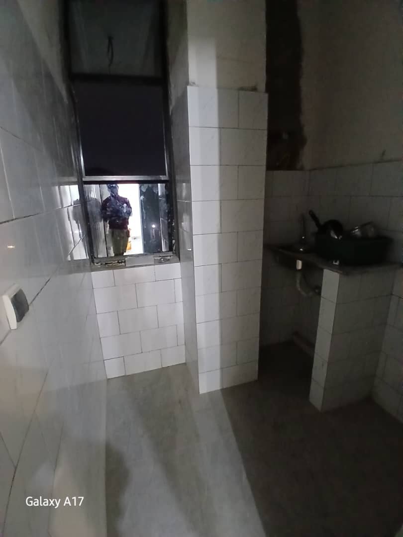 scaled_1005447712 Appartement à Louer – Lingwala, Kinshasa