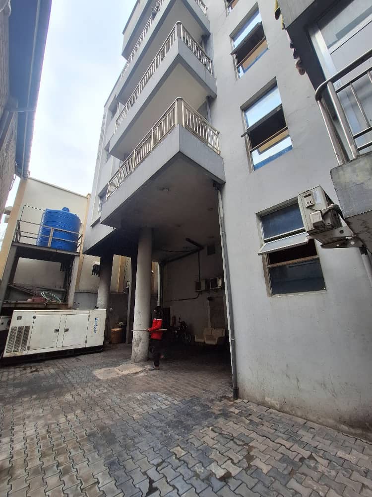 scaled_1005461581 Appartement à Louer – Lingwala, Kinshasa