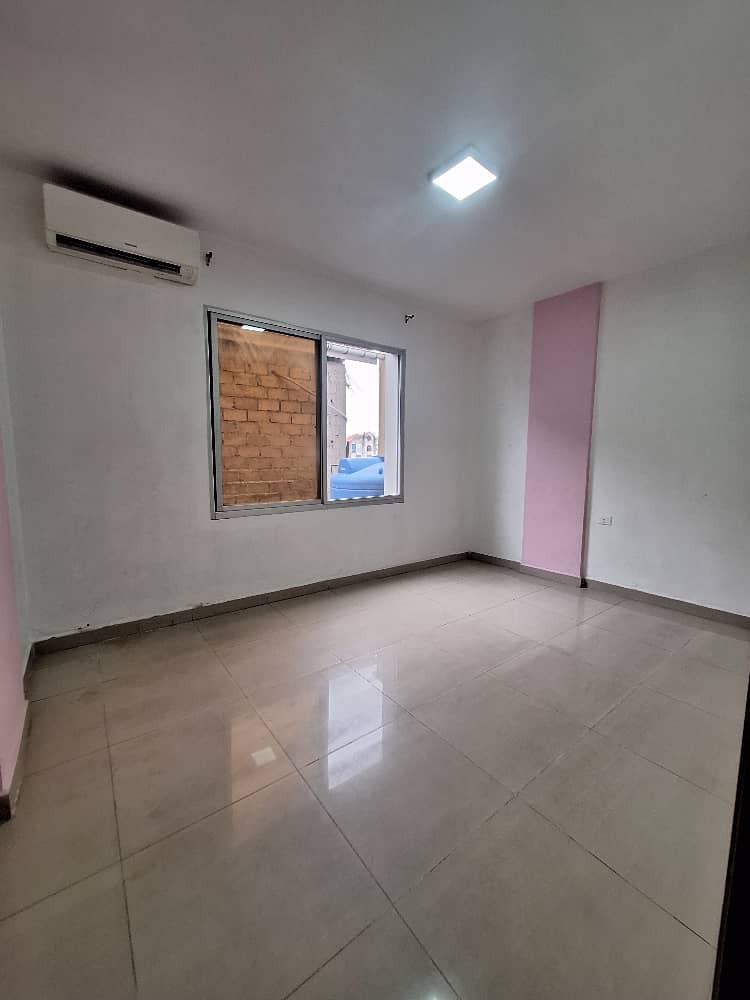 scaled_1005461593 Appartement à Louer – Lingwala, Kinshasa