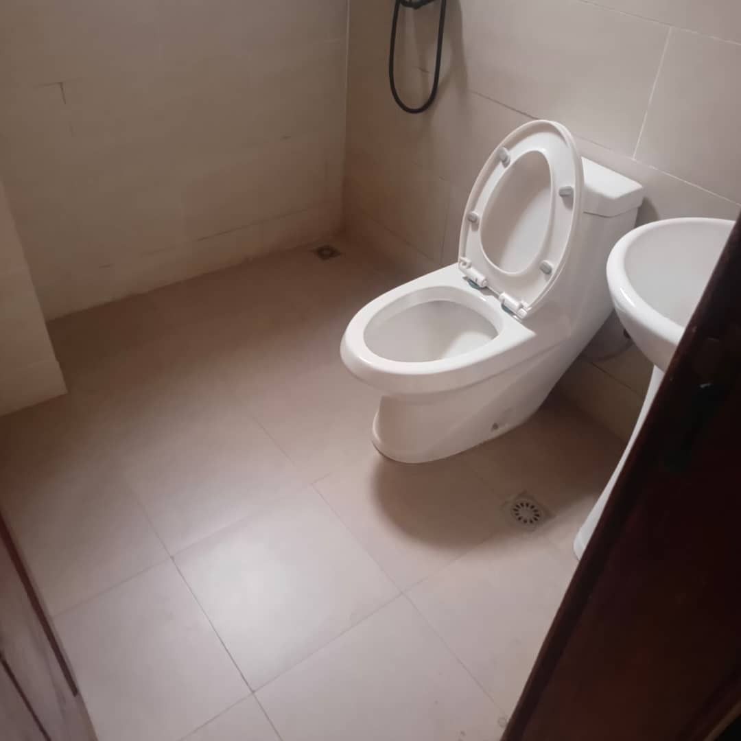 scaled_1005536593 Appartement à Louer – Ngaliema, Kinshasa