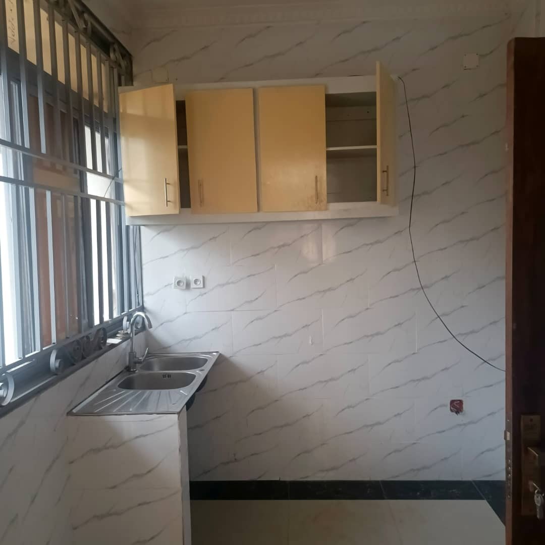 scaled_1005536602 Appartement à Louer – Ngaliema, Kinshasa