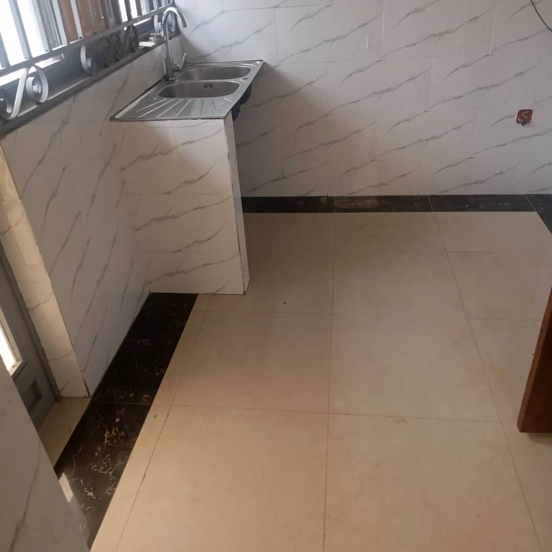 scaled_1005536611 Appartement à Louer – Ngaliema, Kinshasa