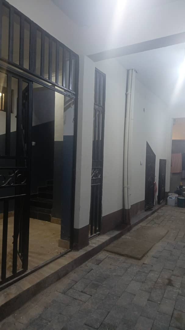 scaled_1005552960 Appartement à Louer – Ngaliema, Kinshasa