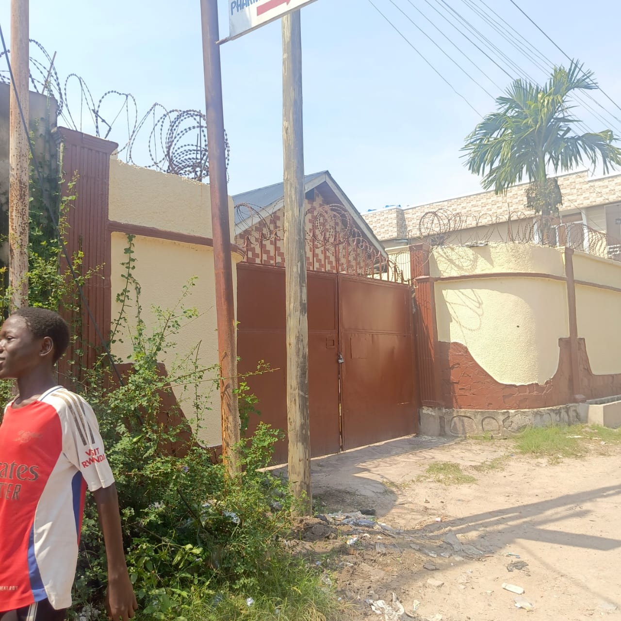 scaled_1005553349 Maison à Vendre – Ngaliema, Kinshasa