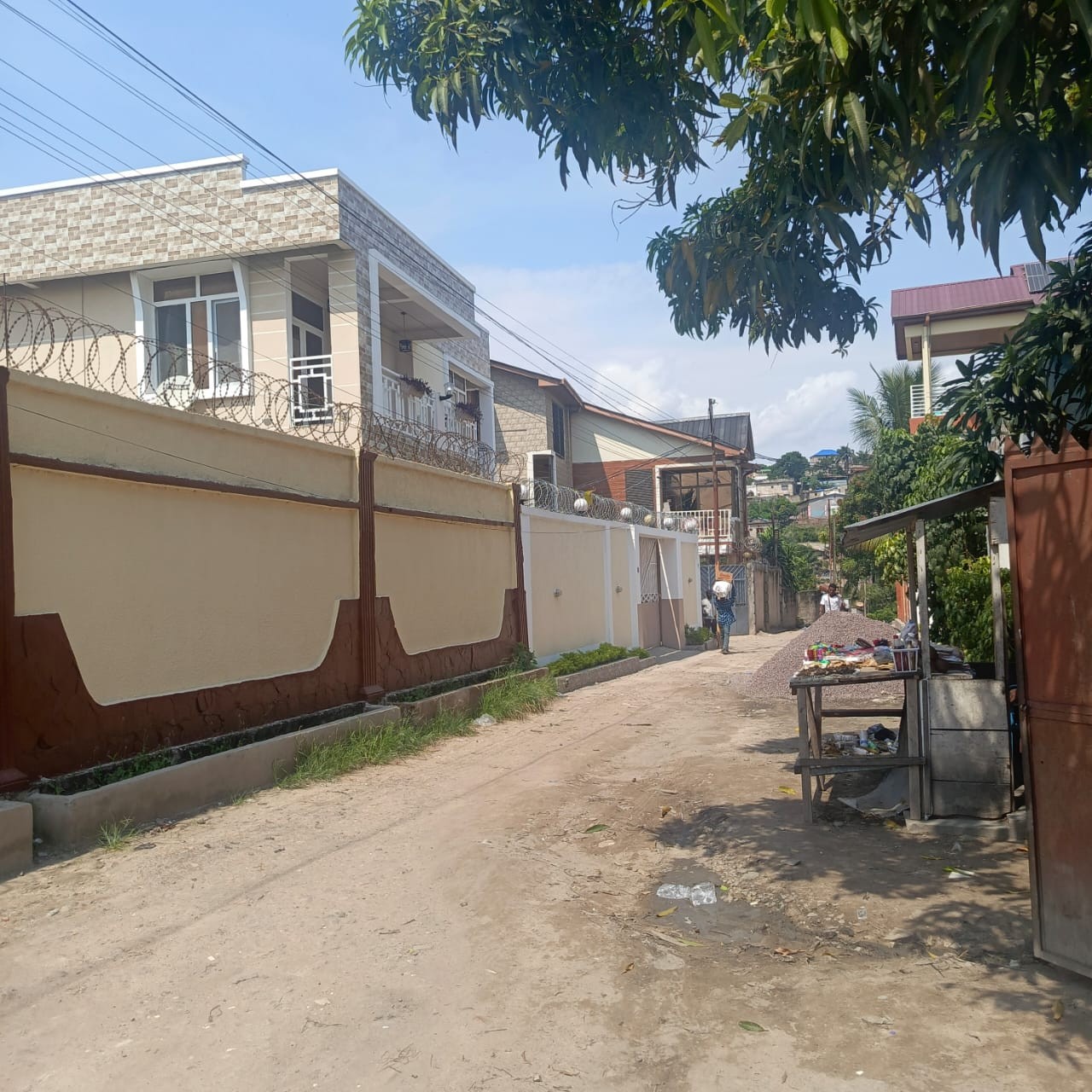 scaled_1005553357 Maison à Vendre – Ngaliema, Kinshasa