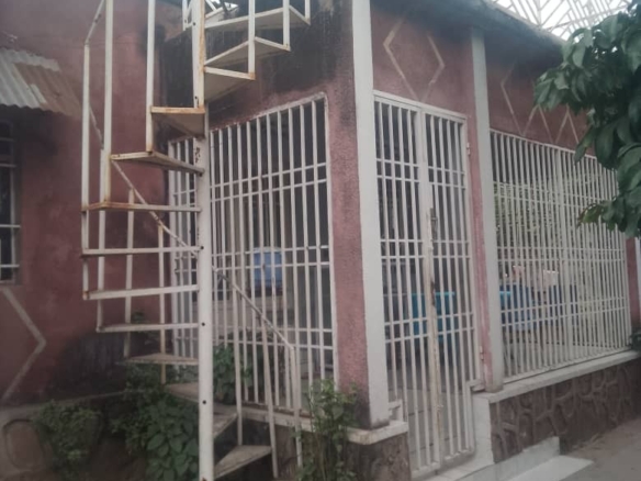 Maison à vendre – mont-ngafula, kinshasa