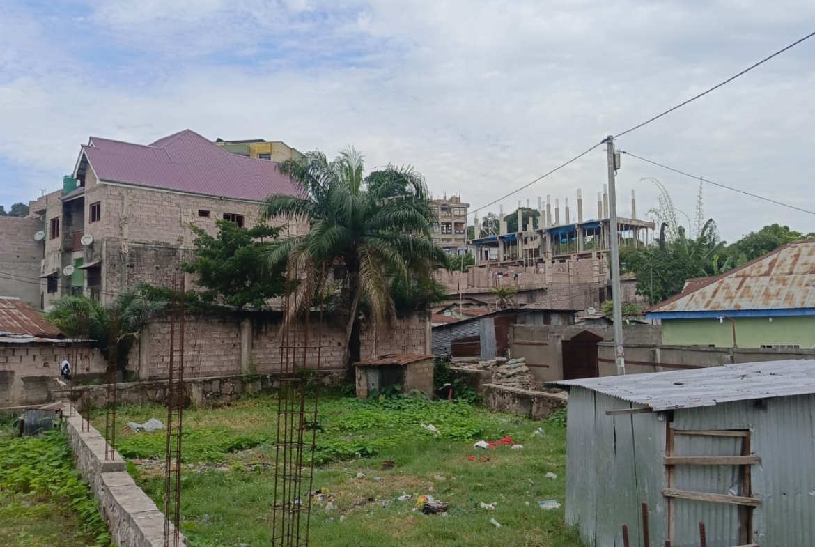 Parcelle-Terrain à Vendre – Ngaliema, Kinshasa