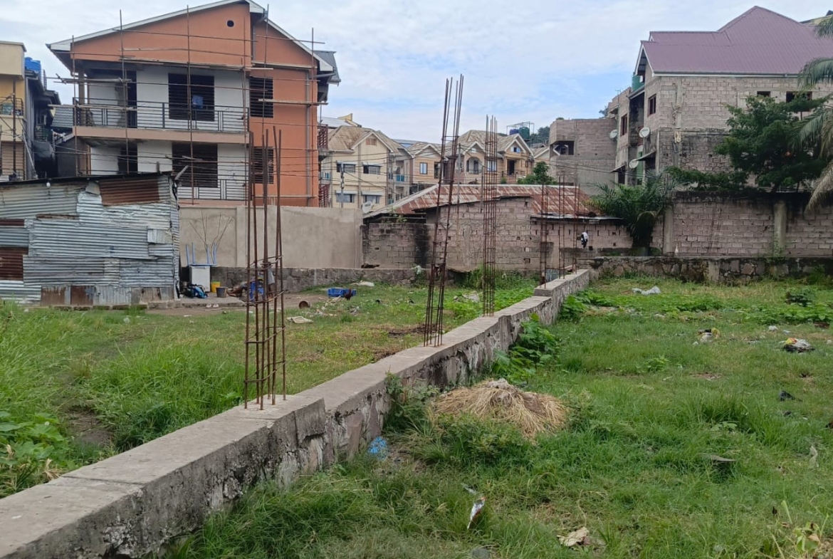 Parcelle-Terrain à Vendre – Ngaliema, Kinshasa