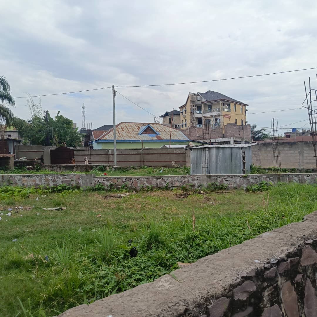 Parcelle-Terrain à Vendre – Ngaliema, Kinshasa