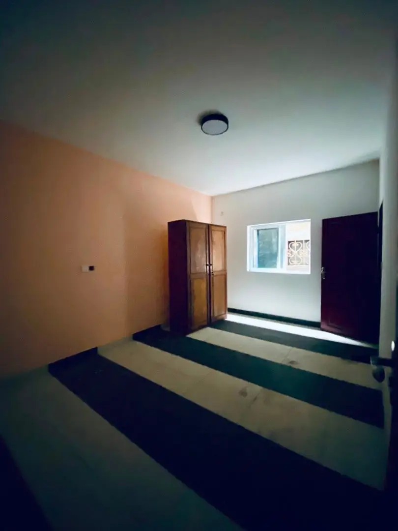 scaled_1006496445 Appartement à Louer – Limete, Kinshasa
