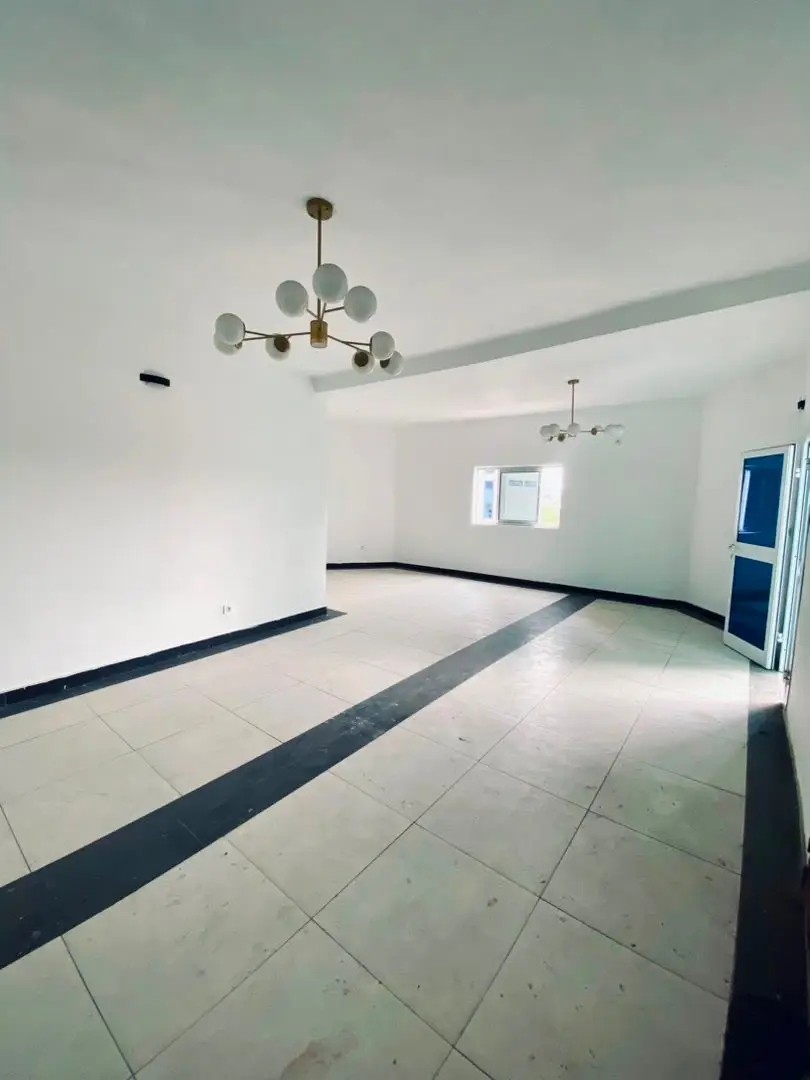 scaled_1006496486 Appartement à Louer – Limete, Kinshasa