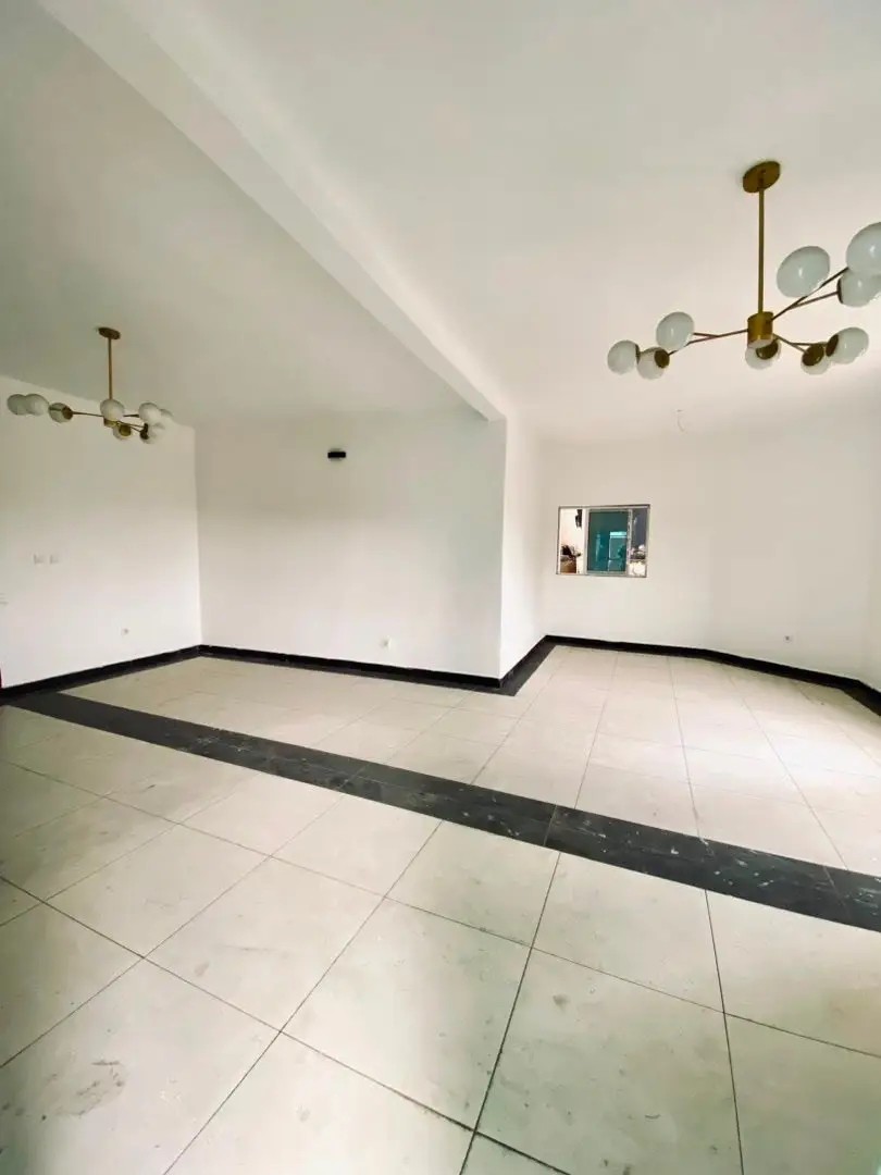 scaled_1006496489 Appartement à Louer – Limete, Kinshasa