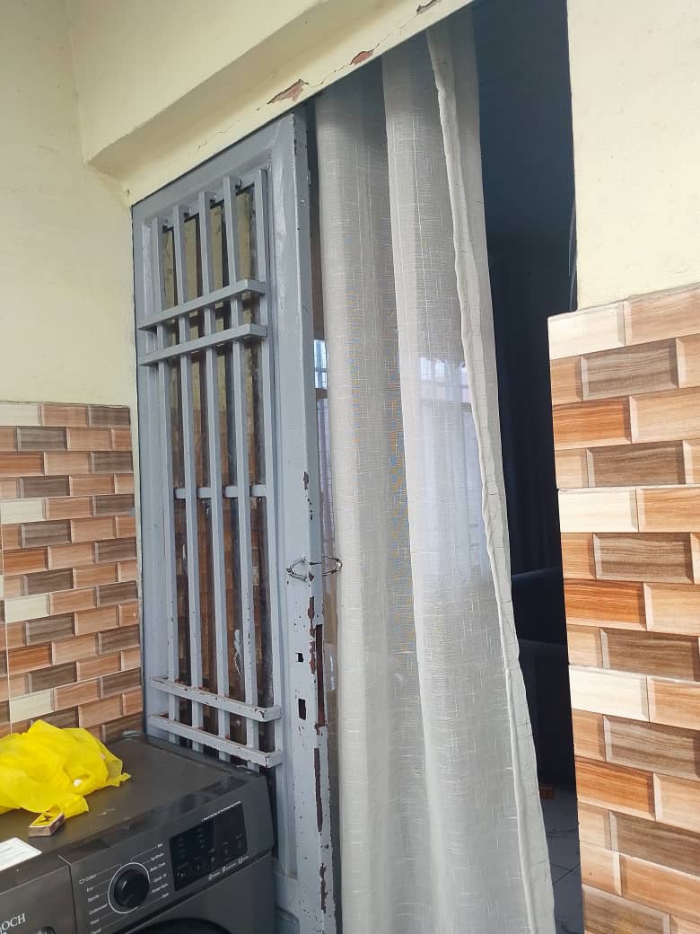 scaled_1006498988 Appartement à Louer – Gombe, Kinshasa