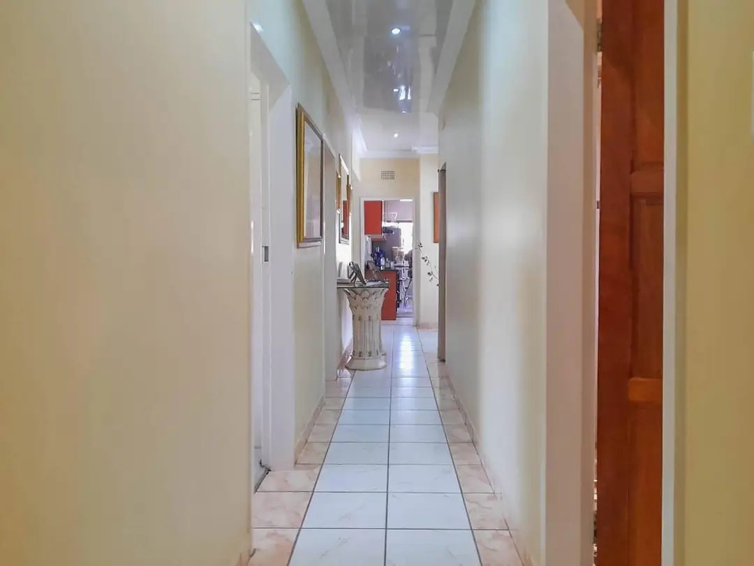 scaled_1006499114 Villa à Vendre – Florida, Johannesburg