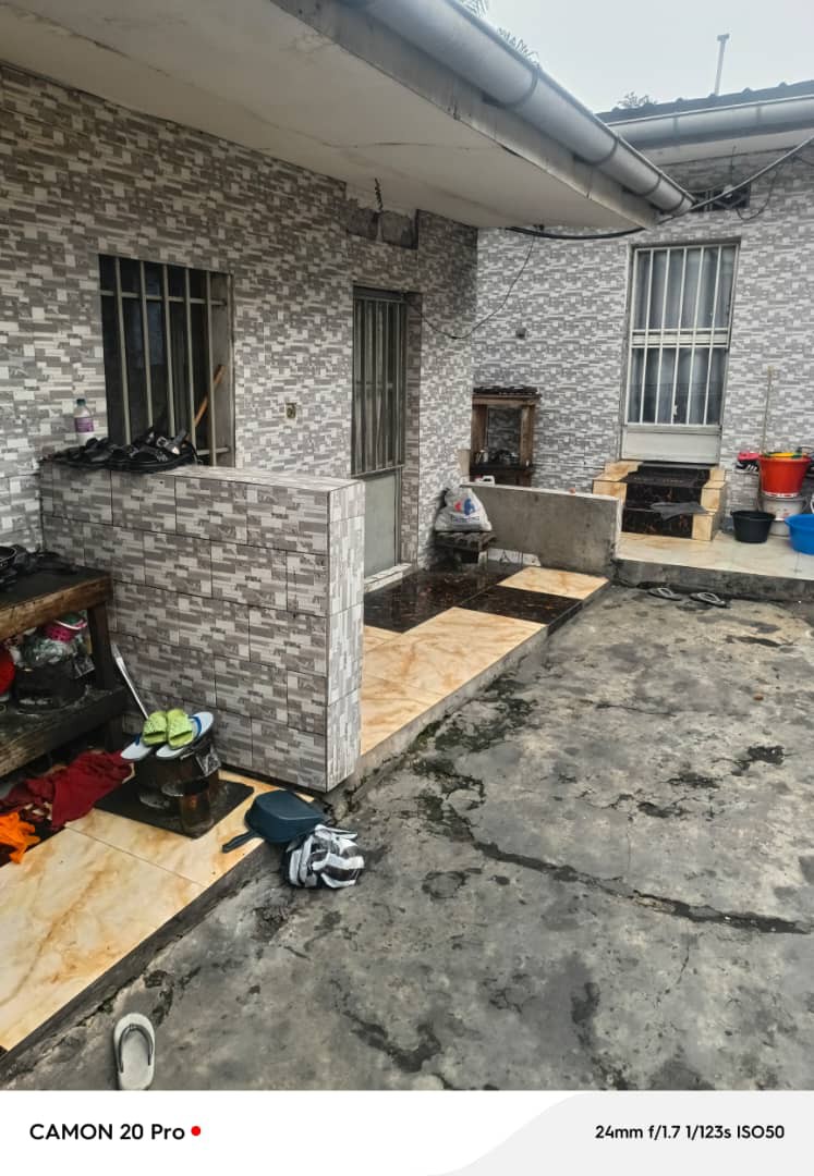 Maison à Louer – Limete, Kinshasa