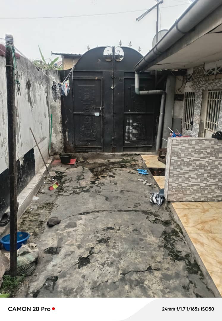 Maison à Louer – Limete, Kinshasa