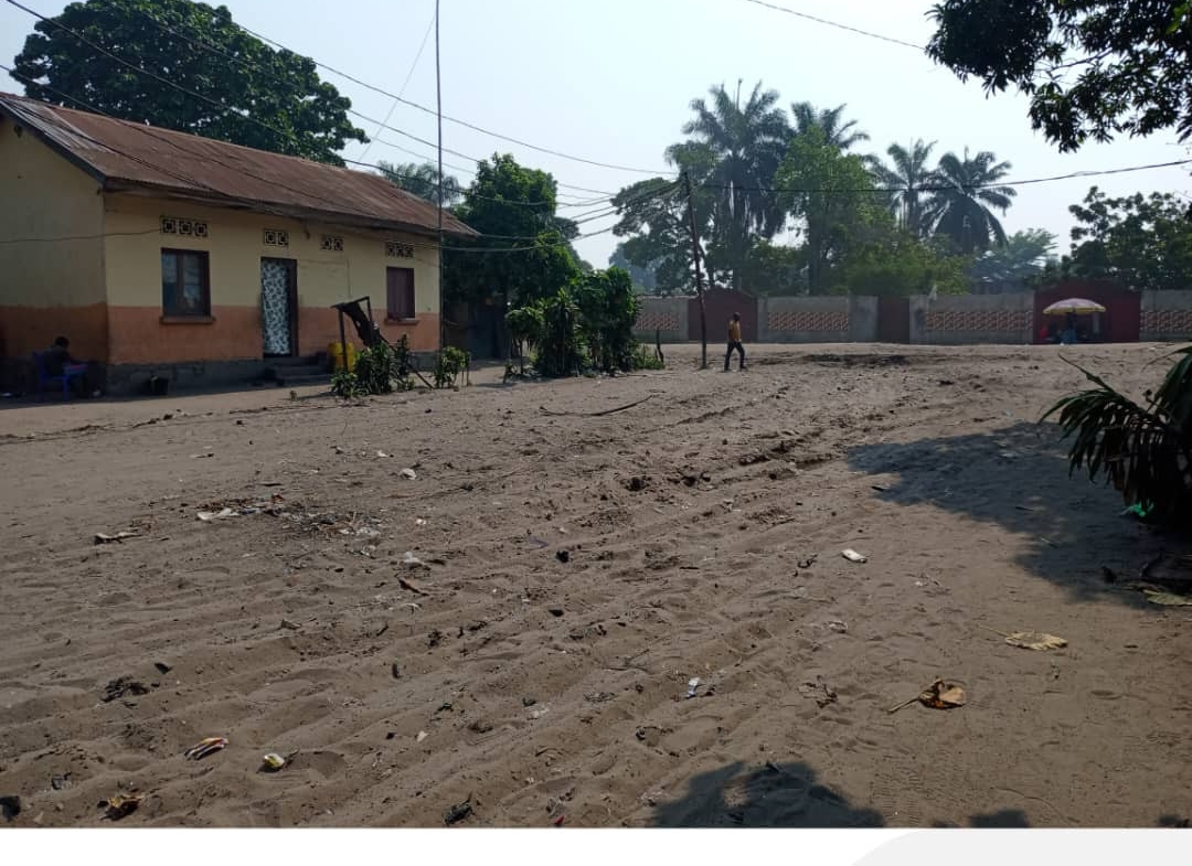 Parcelle-Terrain à Vendre – Kinkole, Kinshasa