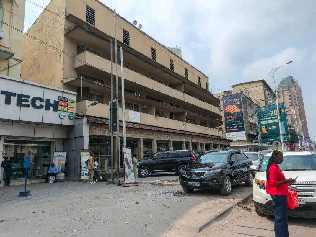 Immeuble à Vendre – Gombe, Kinshasa