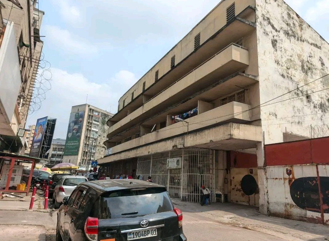 Immeuble à Vendre – Gombe, Kinshasa