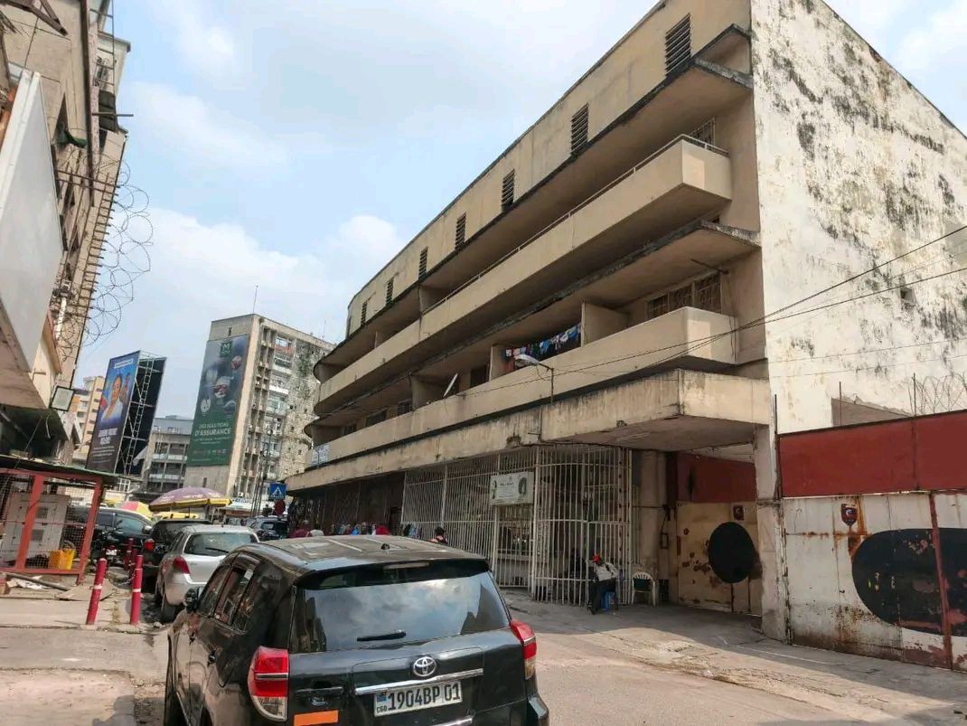 Immeuble à Vendre – Gombe, Kinshasa