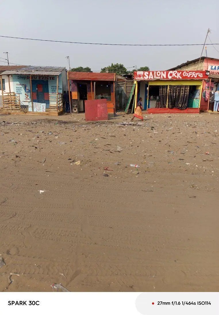 scaled_1006507301 Parcelle-Terrain à Vendre – Kimbanseke, Kinshasa