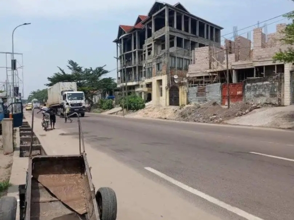 Maison à vendre – lemba, kinshasa
