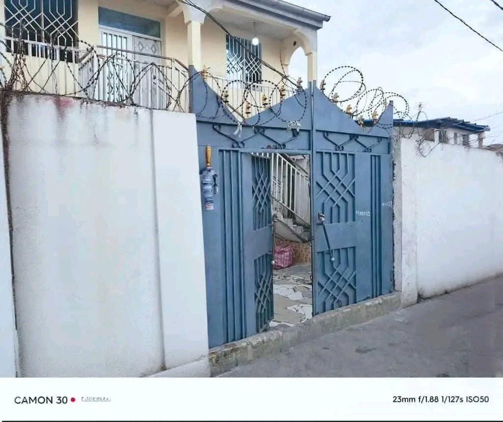 scaled_1006512287 Parcelle-Terrain à Vendre – Kimwenza, Kinshasa