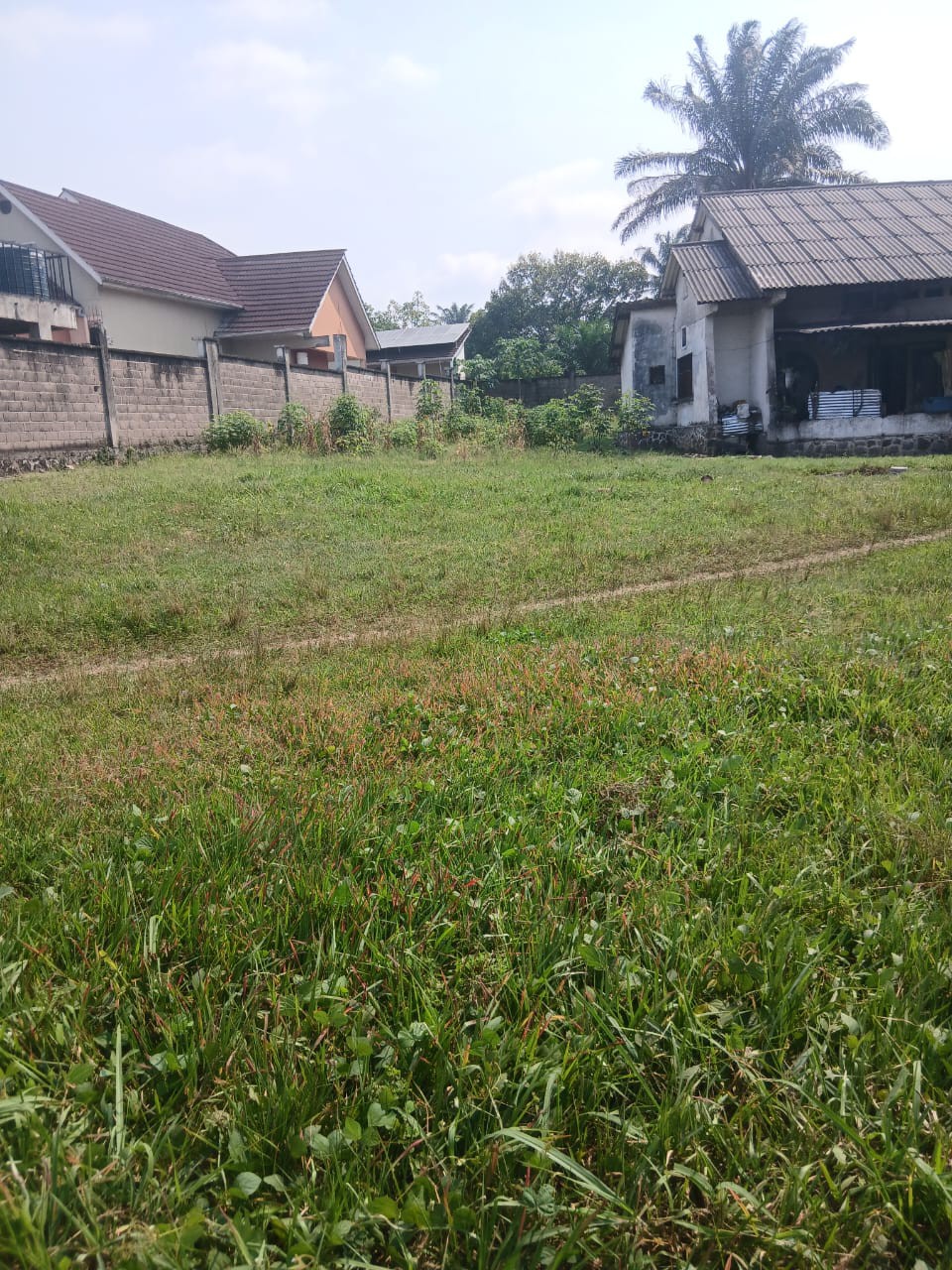 scaled_1006515148 Parcelle-Terrain à Vendre – Ngaliema, Kinshasa