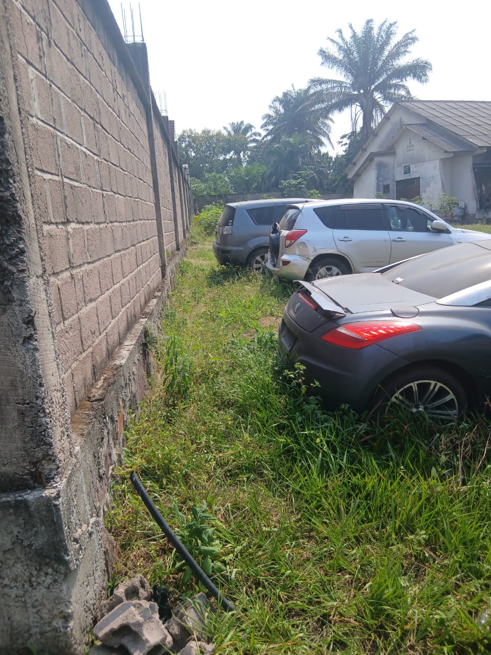 scaled_1006515150 Parcelle-Terrain à Vendre – Ngaliema, Kinshasa