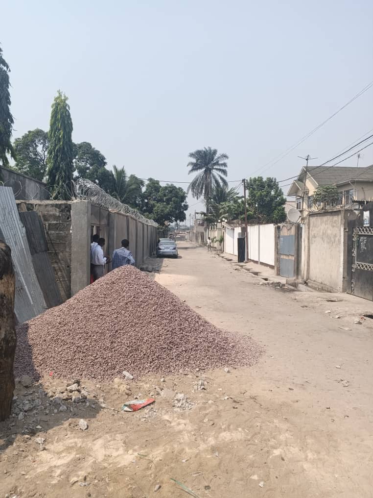 scaled_1006517489 Parcelle-Terrain à Vendre – Debonhomme, Kinshasa