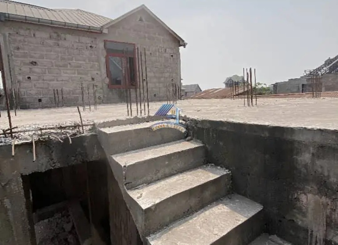Parcelle-Terrain à Vendre – Limete, Kinshasa