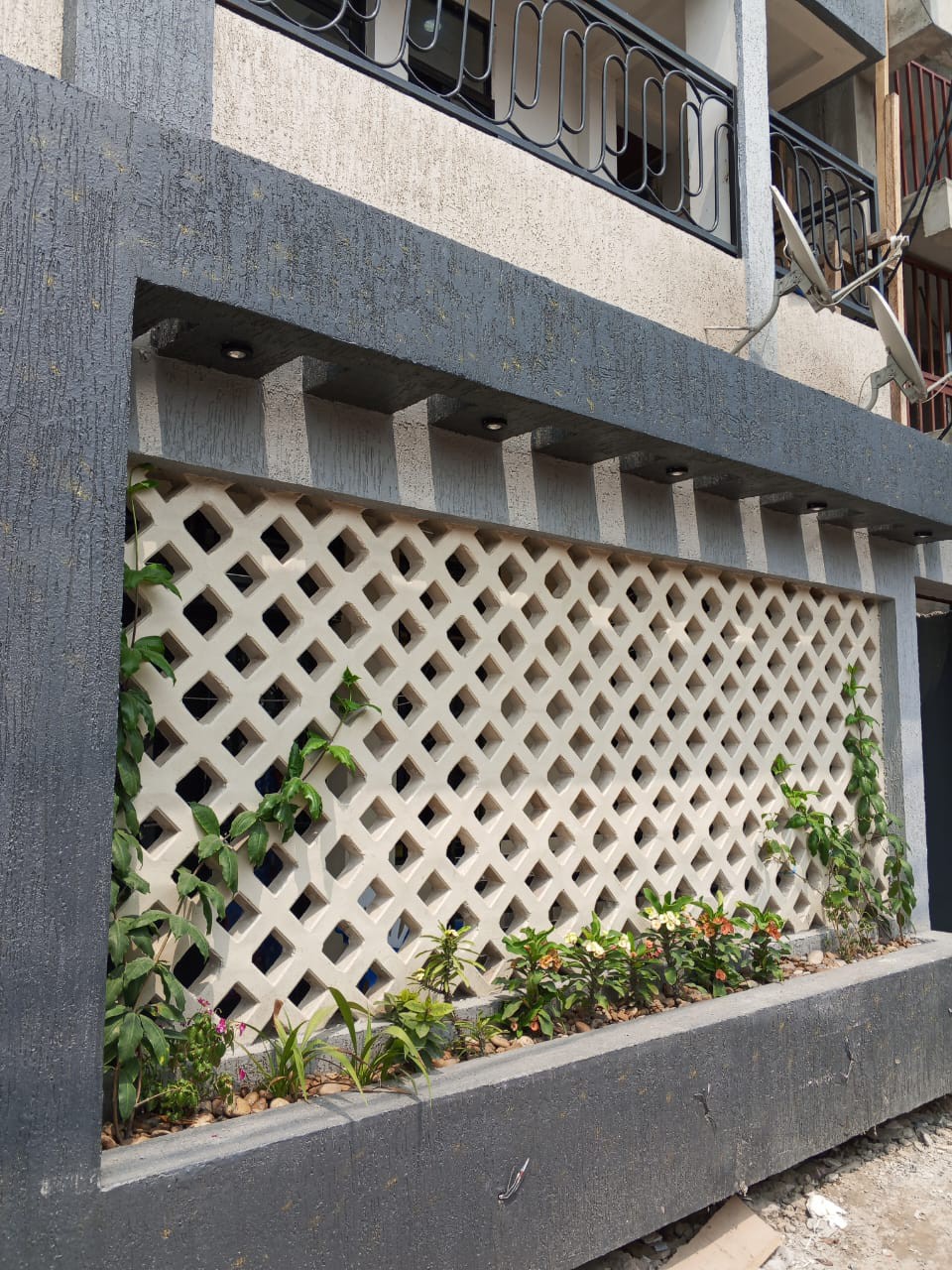 scaled_1006525608 Appartement à Louer – Limete, Kinshasa