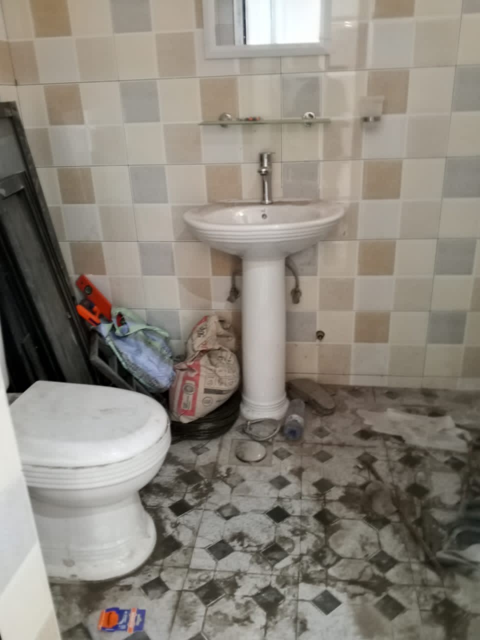 scaled_1006525615 Appartement à Louer – Limete, Kinshasa