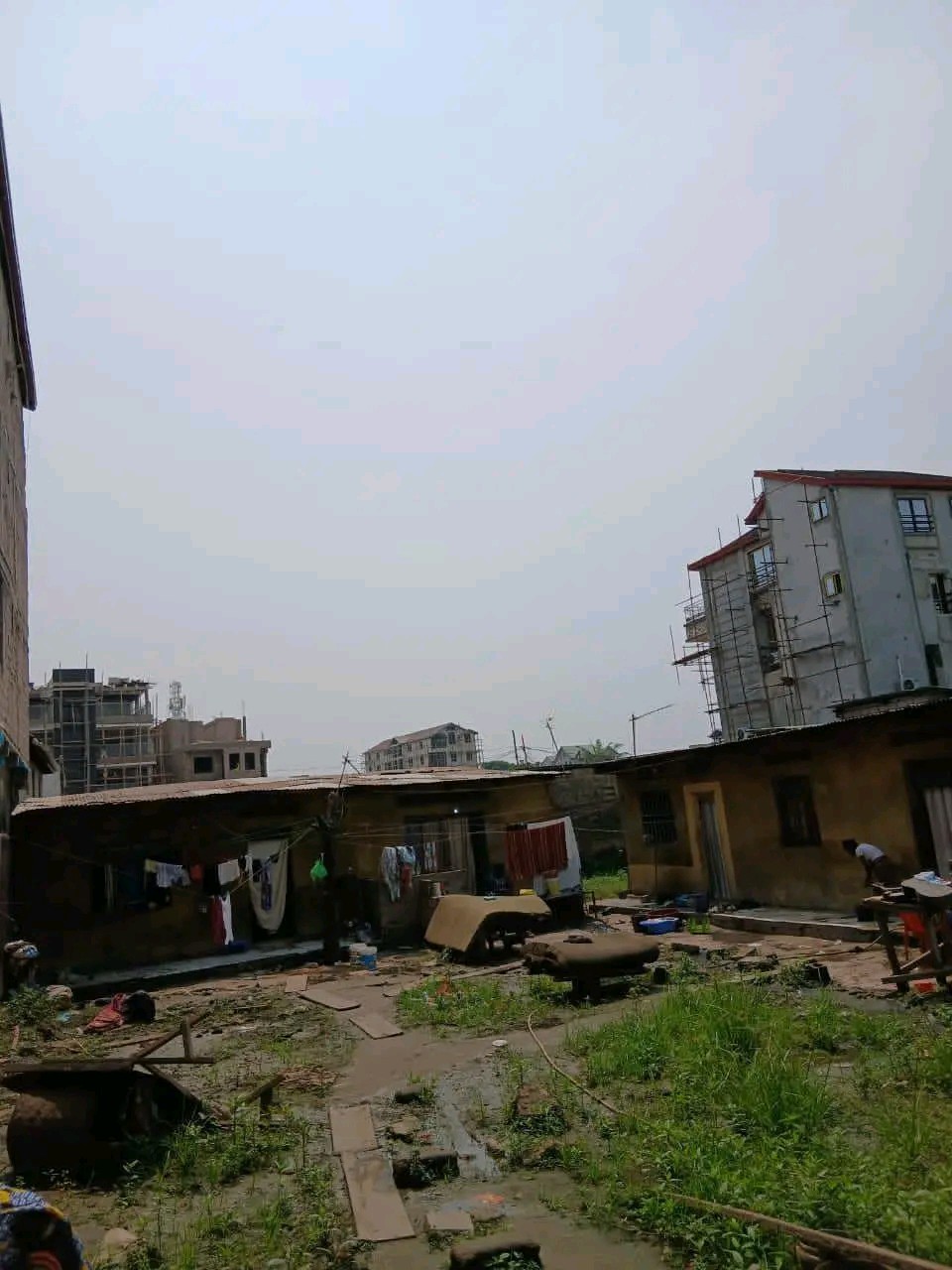 scaled_1006526161 Parcelle-Terrain à Vendre – Kintambo, Kinshasa