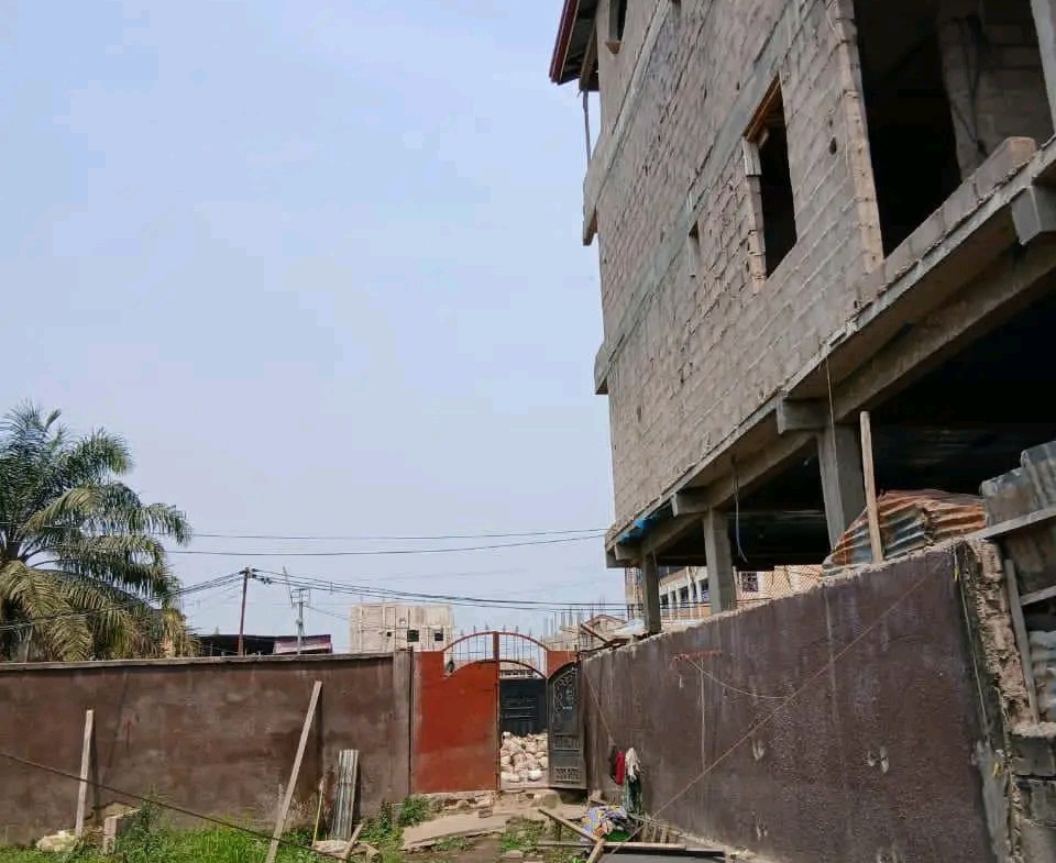 Parcelle-Terrain à Vendre – Kintambo, Kinshasa